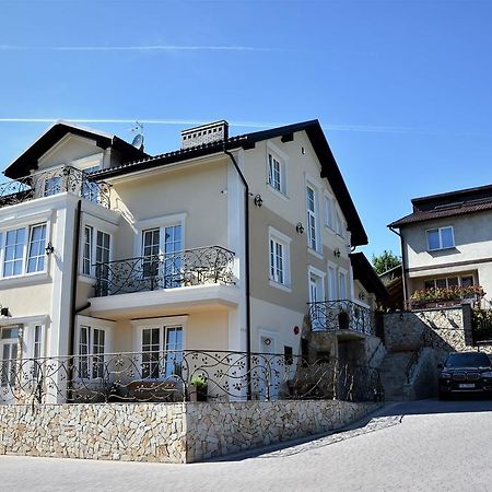 Willa Rozana - Apartamenty I Pokoje Goscinne Сандомир Экстерьер фото