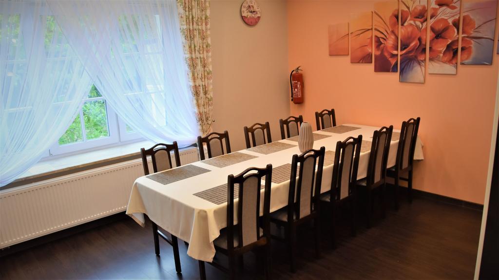 Willa Rozana - Apartamenty I Pokoje Goscinne Сандомир Экстерьер фото