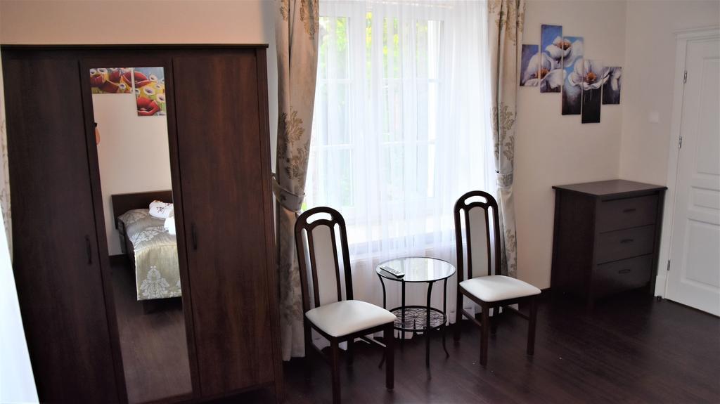 Willa Rozana - Apartamenty I Pokoje Goscinne Сандомир Экстерьер фото